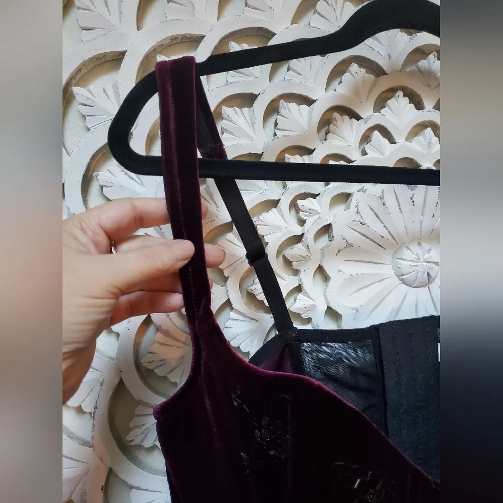 Sensual Cacique Velvet Beaded Corset Top In 40D In A Wine Burgendy - Picture 4 of 9